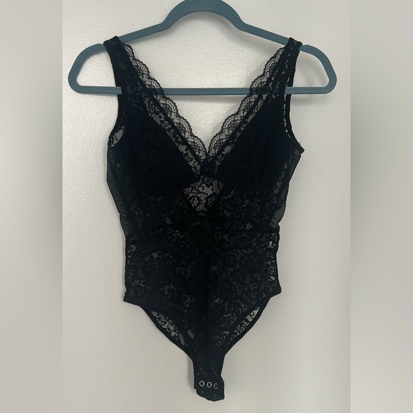 Topshop Lace Bodysuit - Picture 1 of 4